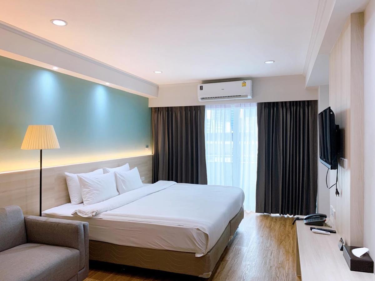 Miloft Sathorn Hotel - Sha Plus Certified Bangkok Exteriér fotografie